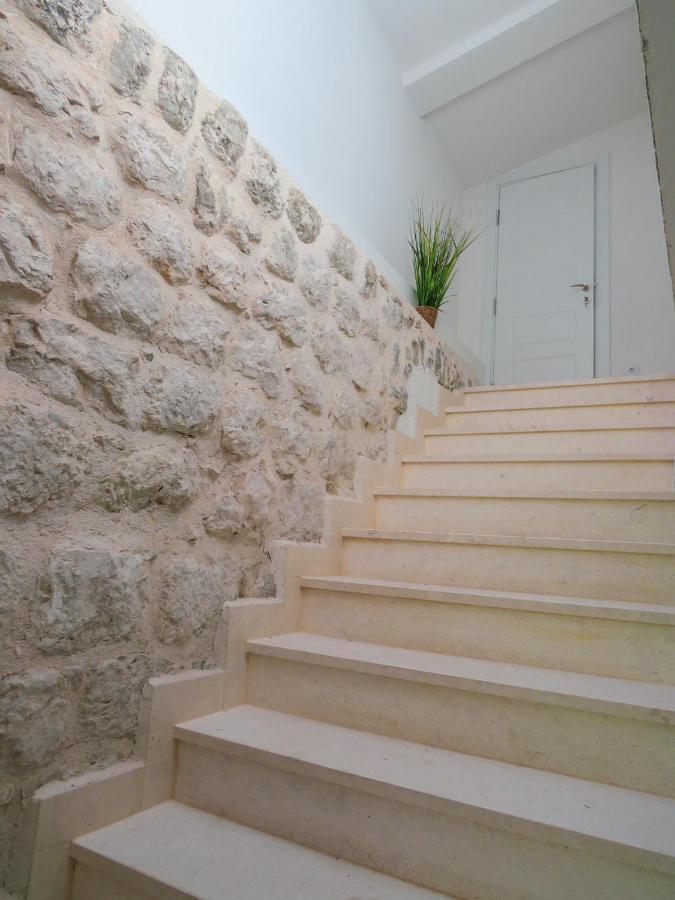 Mareta loft Apartment Kotor Luaran gambar